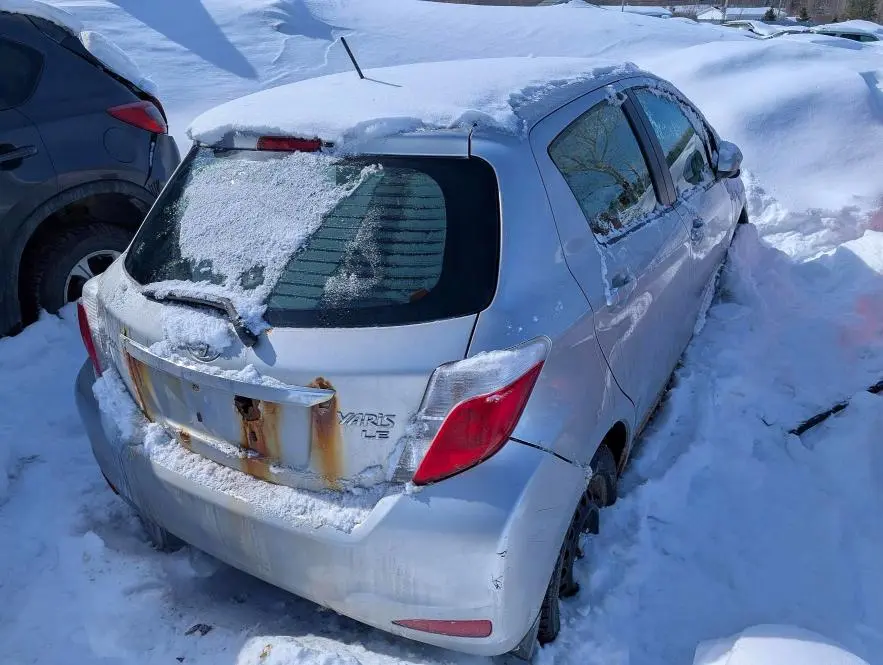 2013 TOYOTA YARIS 5-DOOR L  