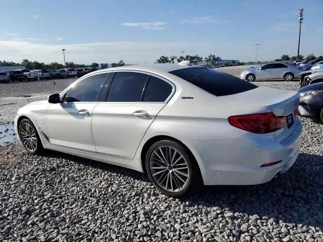 2019 BMW 530E   