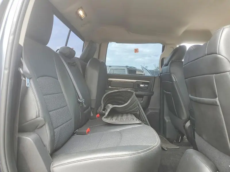 2014 RAM 1500 SPORT  