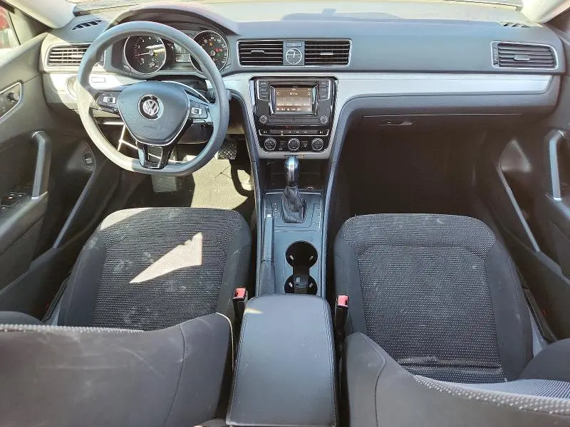 2016 VOLKSWAGEN PASSAT S  
