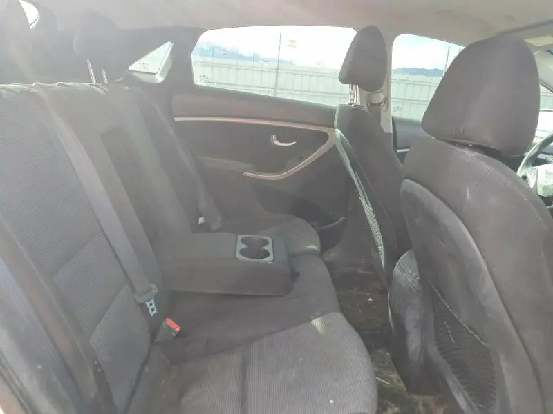 2017 HYUNDAI ELANTRA GT BASE  