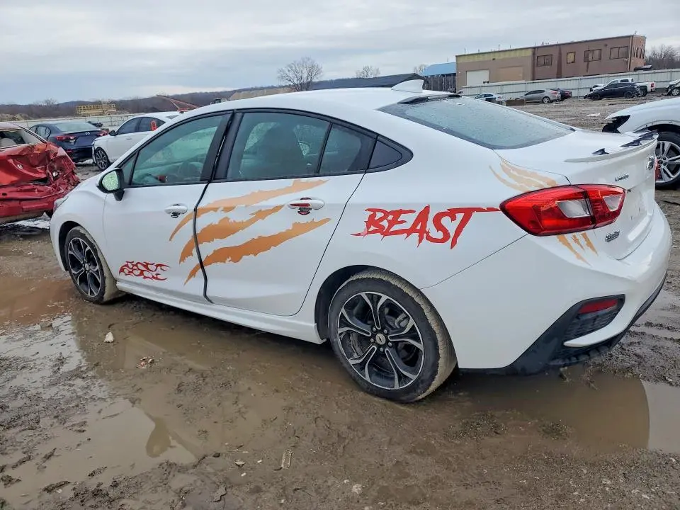 2019 CHEVROLET CRUZE LT  