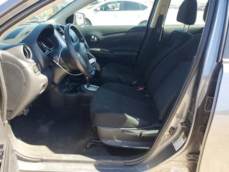 2019 NISSAN VERSA SV  