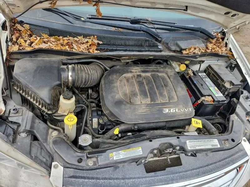 2011 CHRYSLER TOWN & COUNTRY TOURING L  