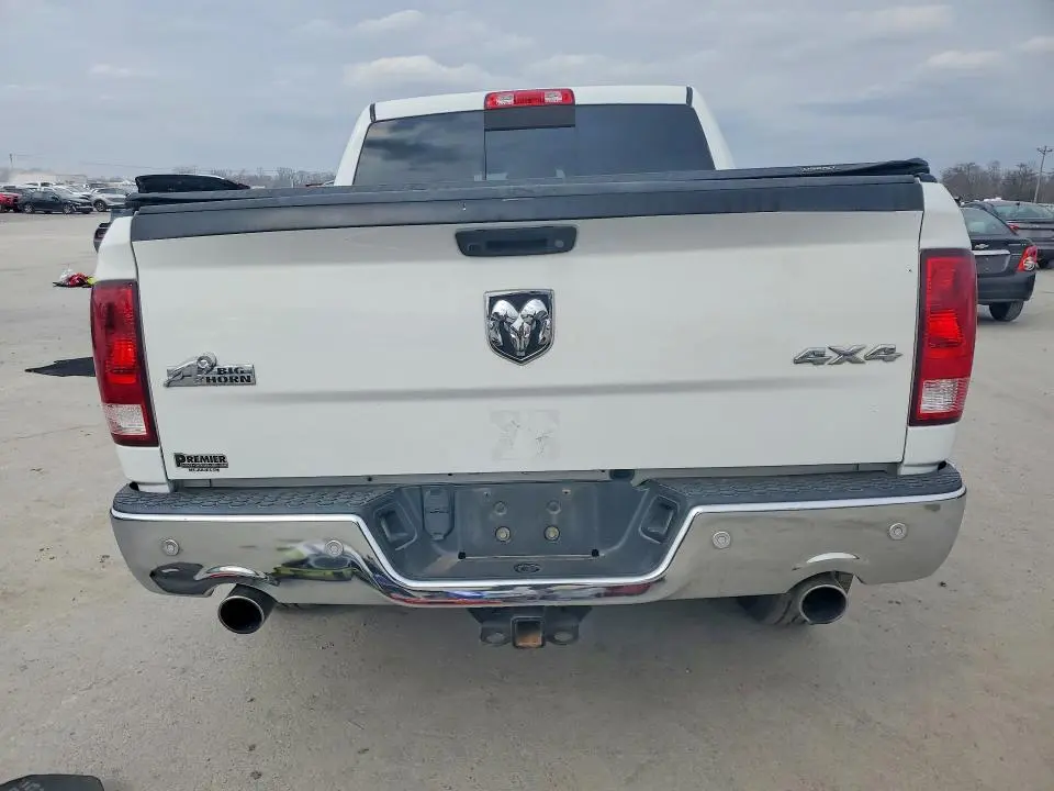 2017 RAM 1500 SLT  