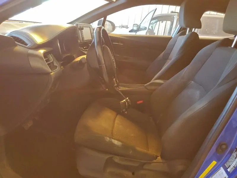 2018 TOYOTA C-HR XLE  