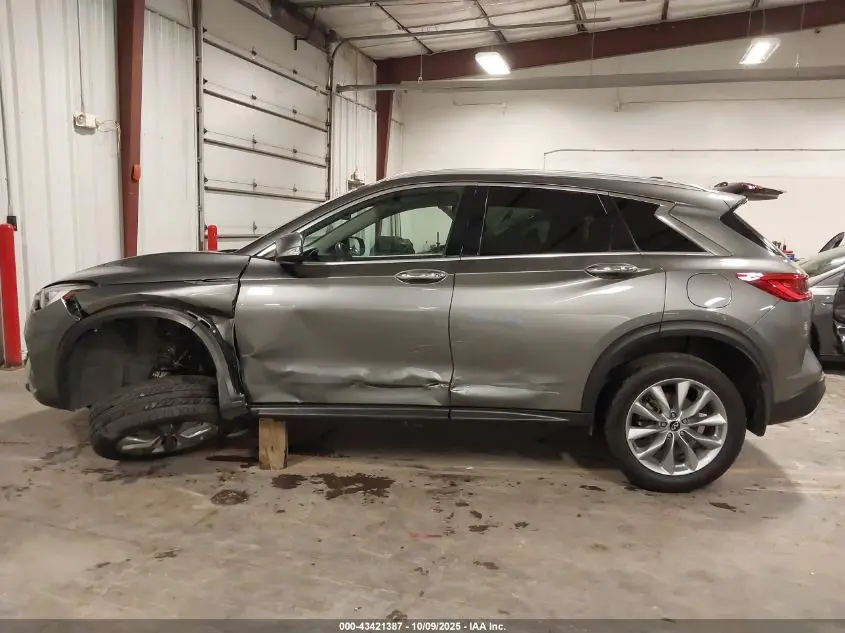 2019 INFINITI QX50 LUXE