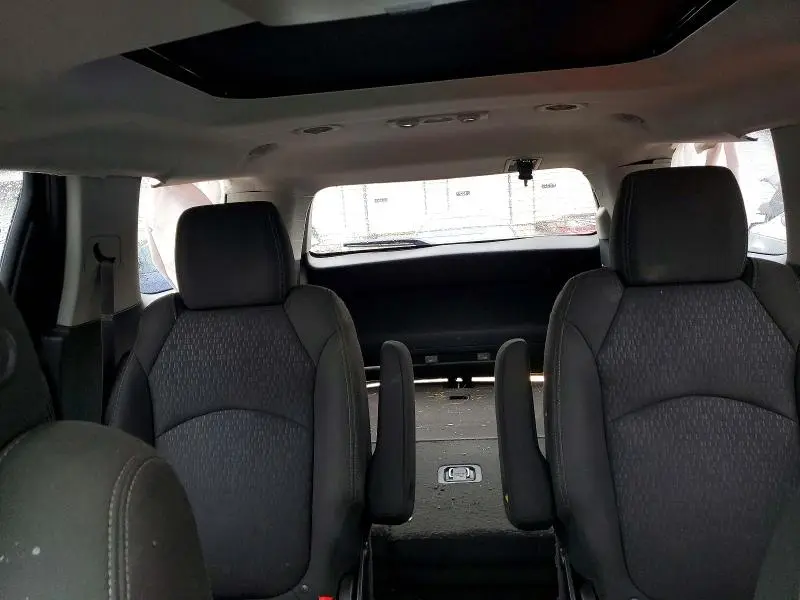2015 GMC ACADIA SLE  