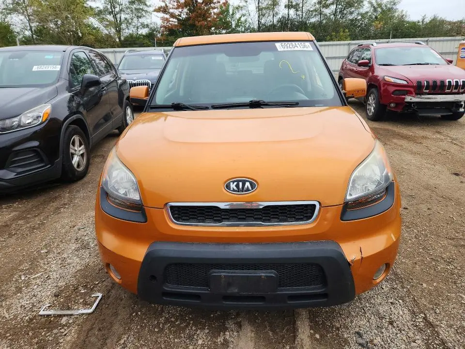 2011 KIA SOUL +  