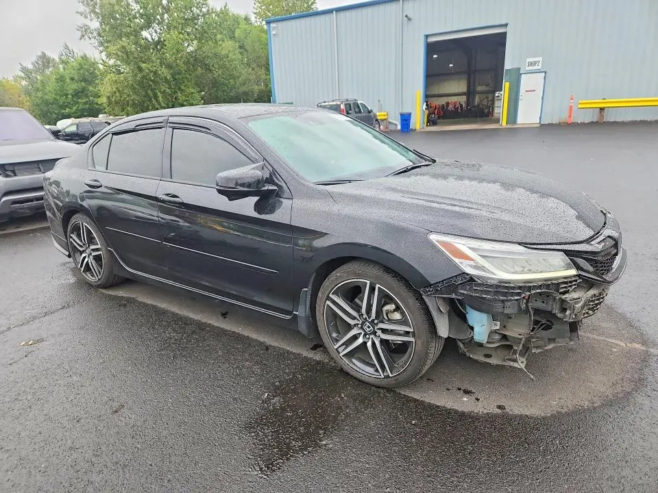 2016 HONDA ACCORD TOURING  