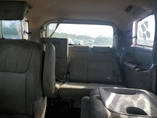 2010 TOYOTA SIENNA XLE  