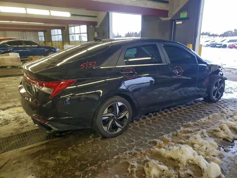 2021 HYUNDAI ELANTRA SEL  