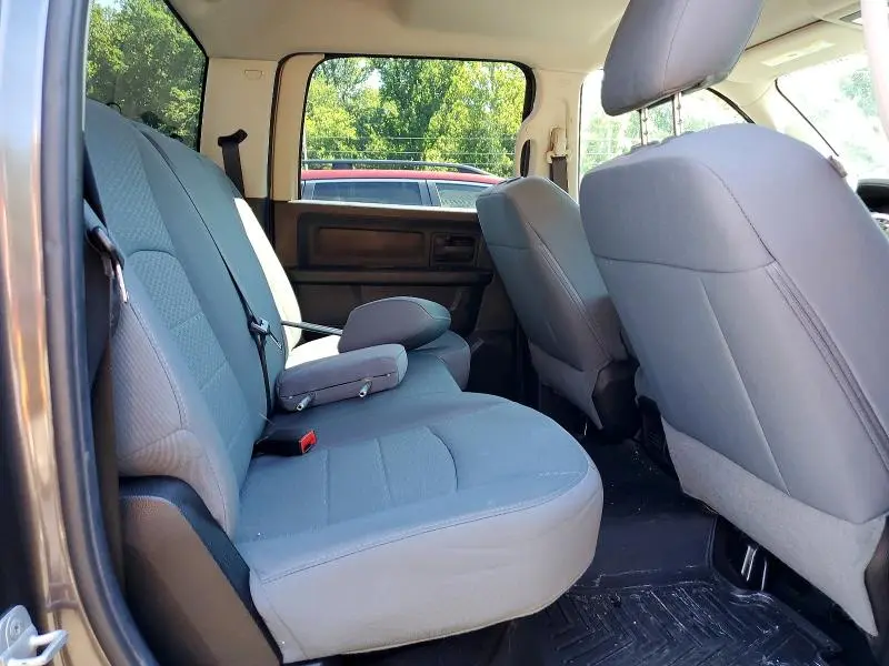 2014 RAM 1500 ST  