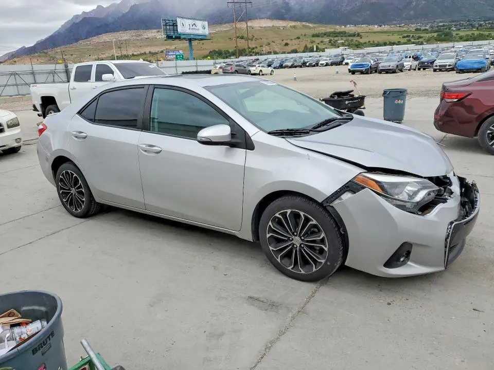2015 TOYOTA COROLLA   