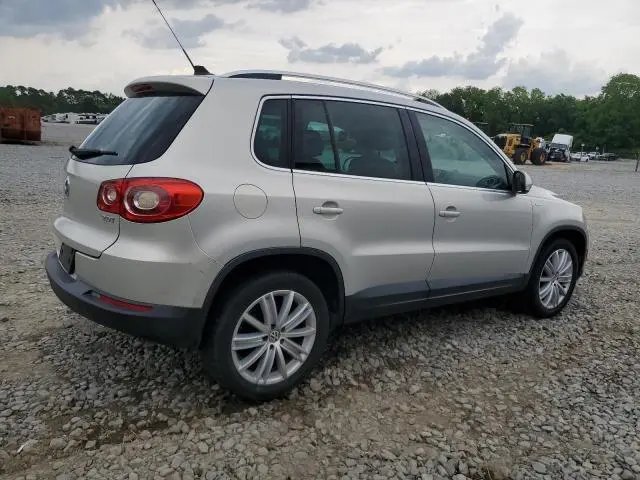 2010 VOLKSWAGEN TIGUAN S  