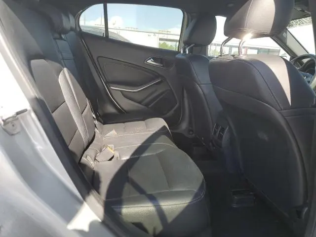 2018 MERCEDES-BENZ GLA 250  