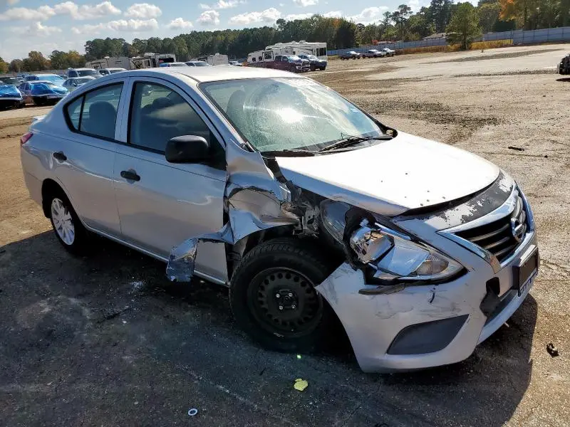 2015 NISSAN VERSA S  