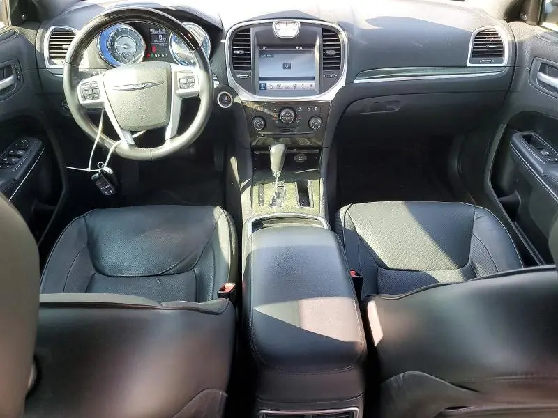 2011 CHRYSLER 300C   