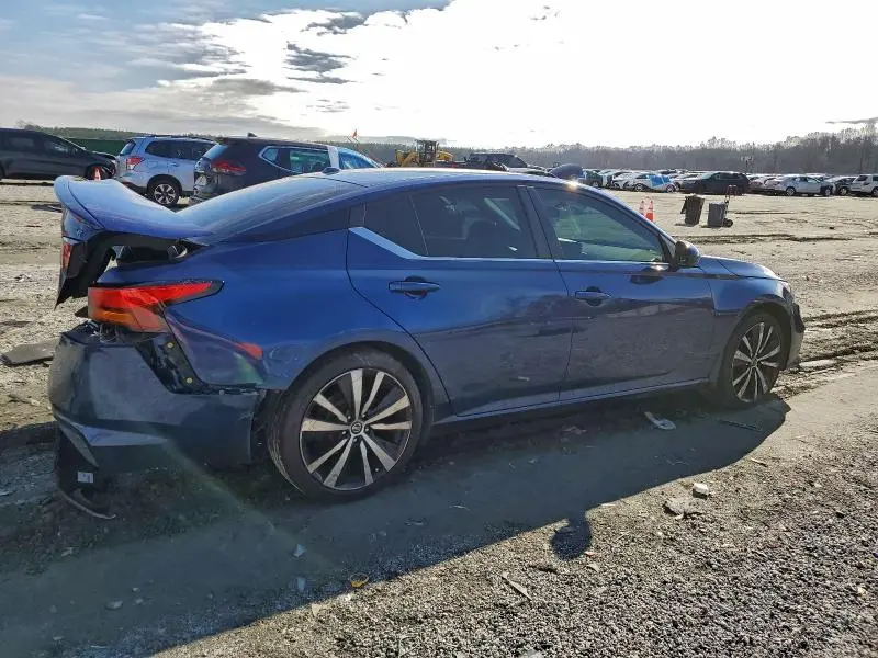 2019 NISSAN ALTIMA SR  