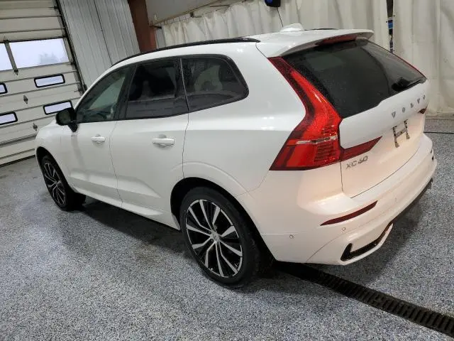 2025 VOLVO XC60 PLUS  