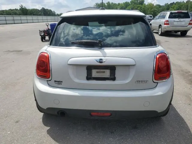 2015 MINI COOPER 