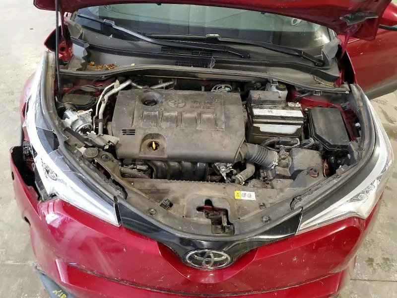 2019 TOYOTA C-HR XLE  
