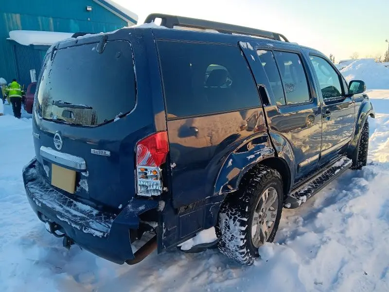 2012 NISSAN PATHFINDER S  