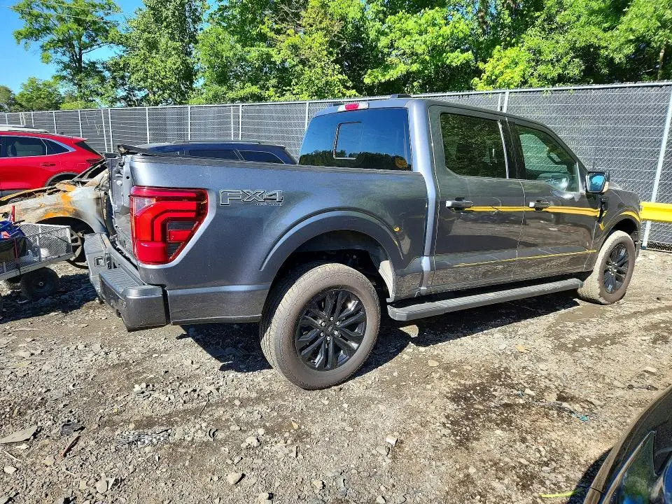 2025 FORD F150 LARIAT  