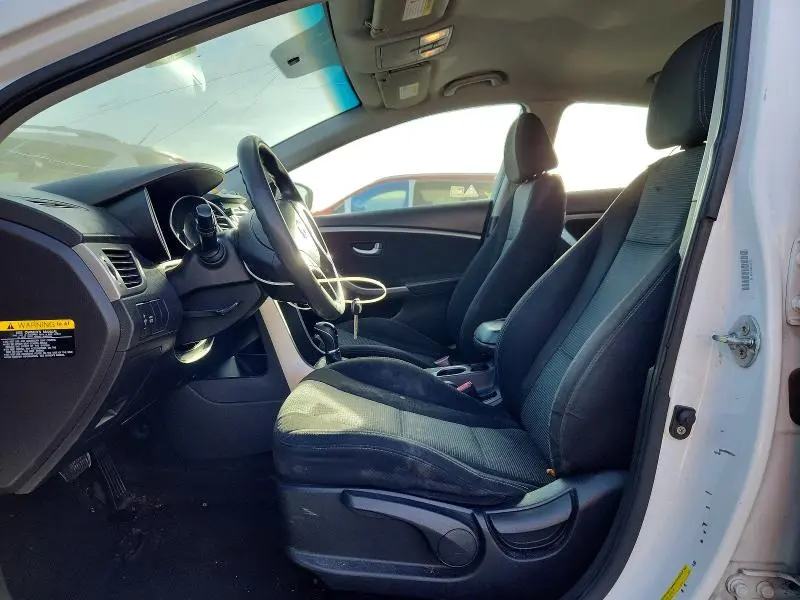 2017 HYUNDAI ELANTRA GT BASE  