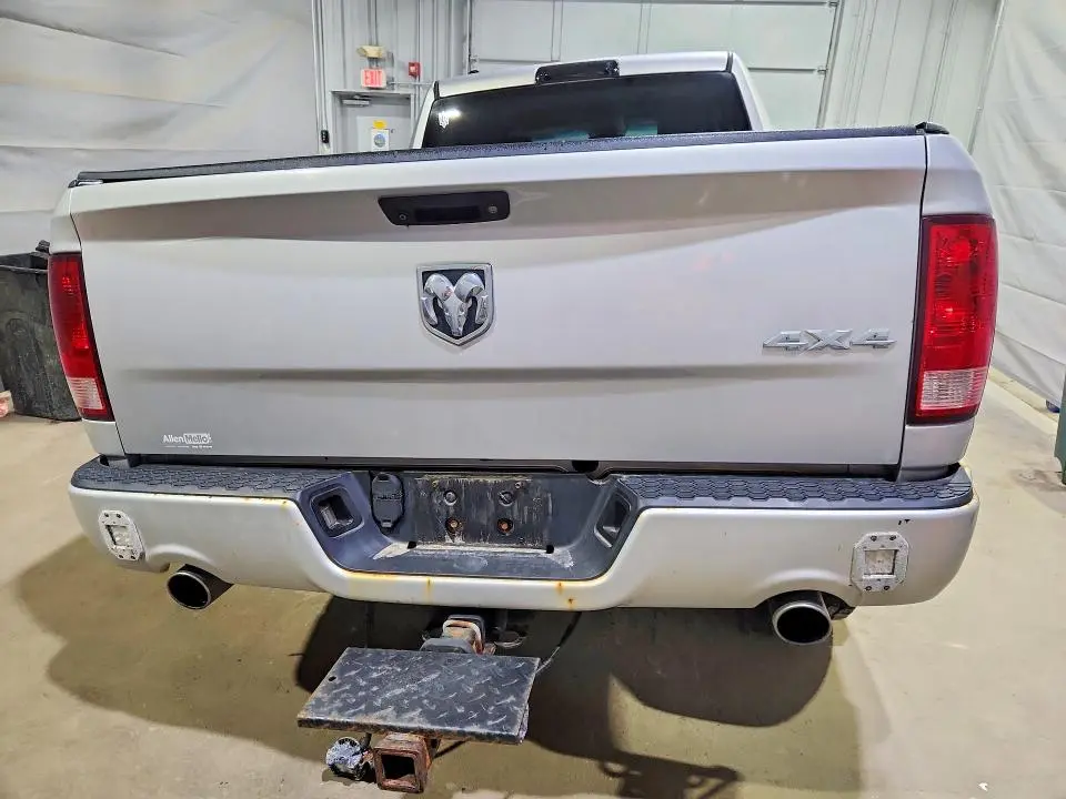 2016 RAM 1500 ST  