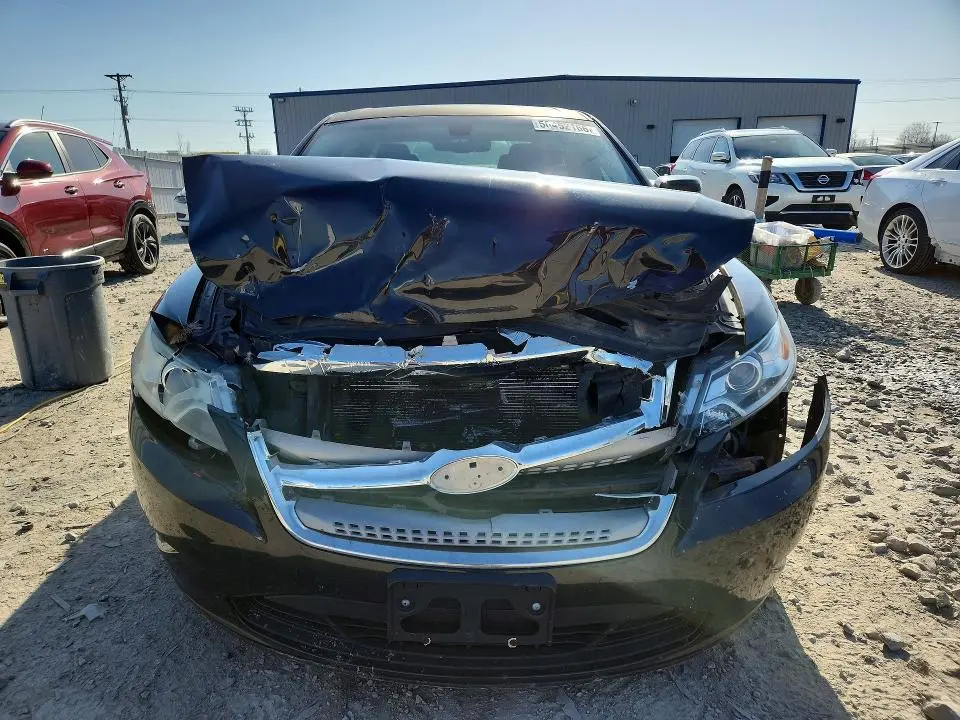 2010 FORD TAURUS SEL  