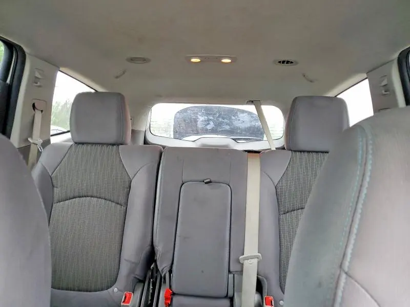 2015 CHEVROLET TRAVERSE LS  