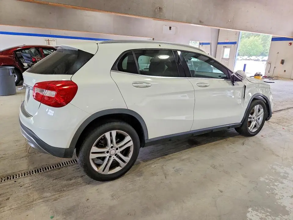 2016 MERCEDES-BENZ GLA 250 4MATIC  