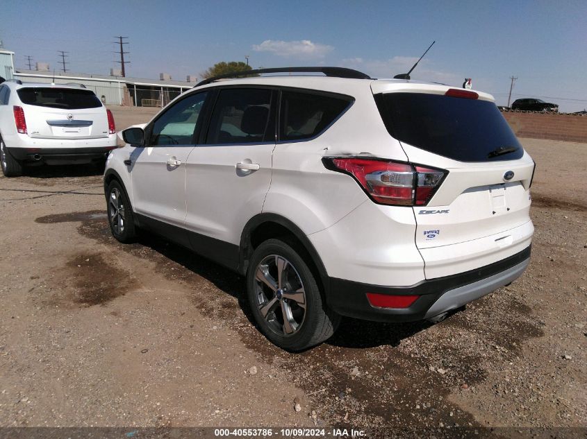 2017 FORD ESCAPE SE