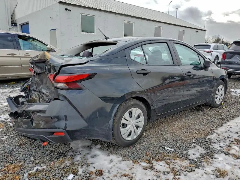 2021 NISSAN VERSA S  