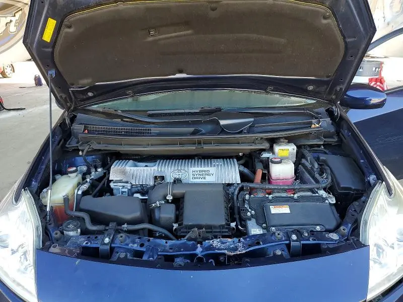 2015 TOYOTA PRIUS FOUR  