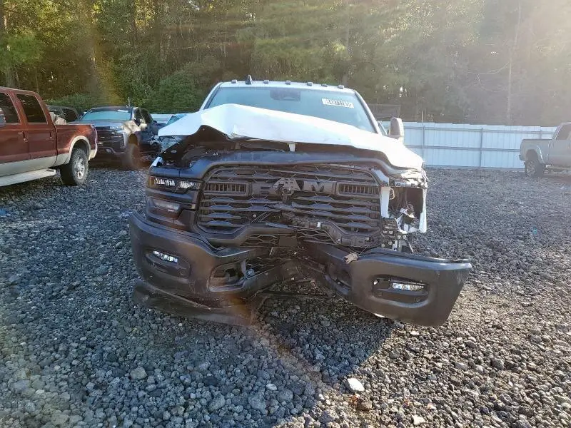 2025 RAM 3500 TRADESMAN  