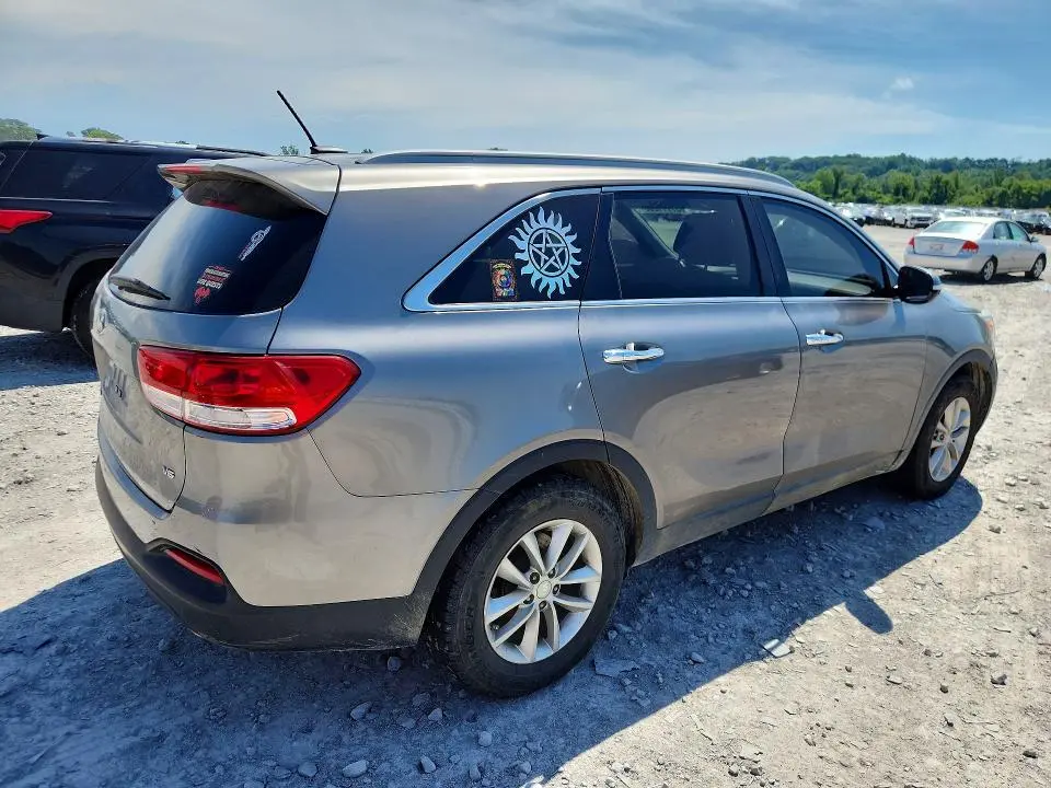 2017 KIA SORENTO LX V6  