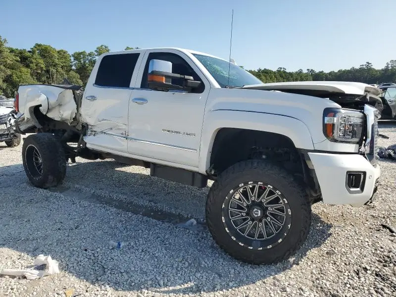 2015 GMC SIERRA K2500 DENALI  