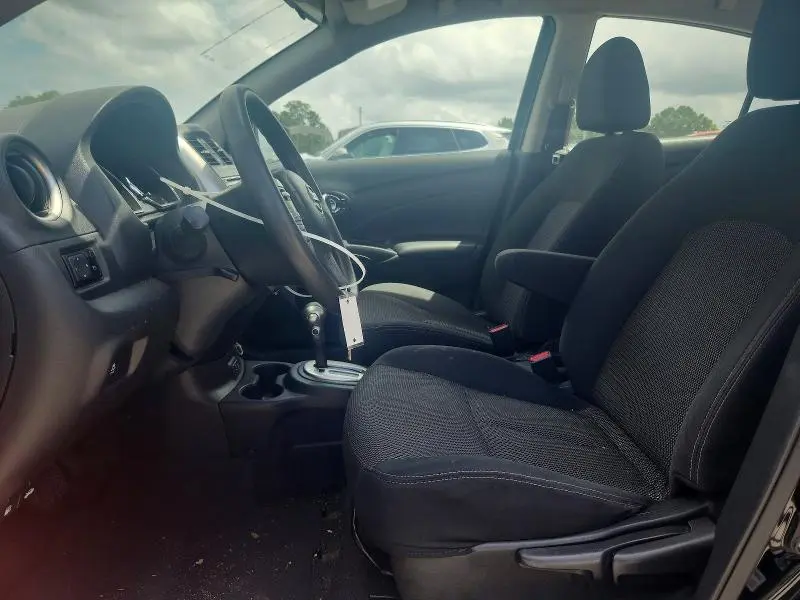 2018 NISSAN VERSA SV  