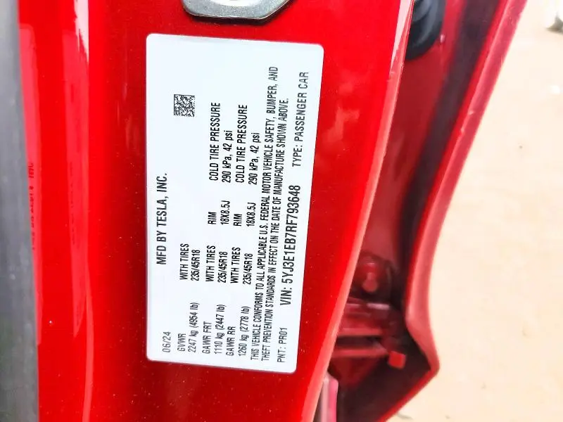 2024 TESLA MODEL 3   