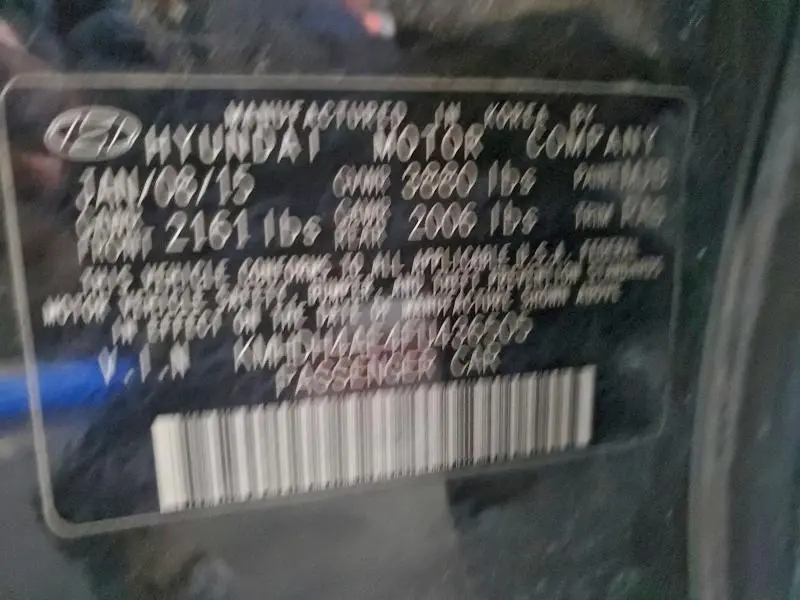 2015 HYUNDAI ELANTRA SE  