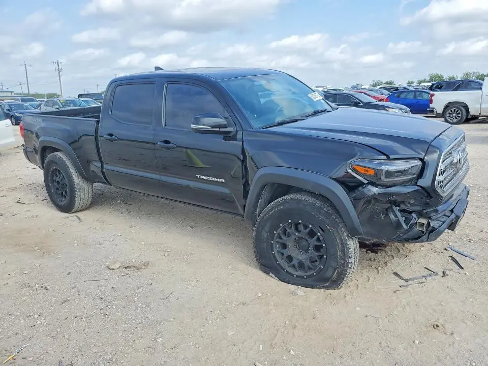 2017 TOYOTA TACOMA   