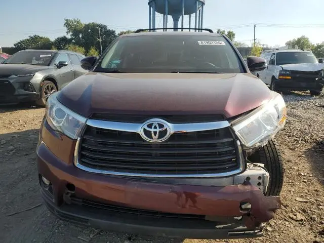 2016 TOYOTA HIGHLANDER LE  