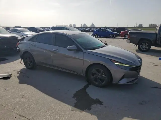 2022 HYUNDAI ELANTRA SEL  
