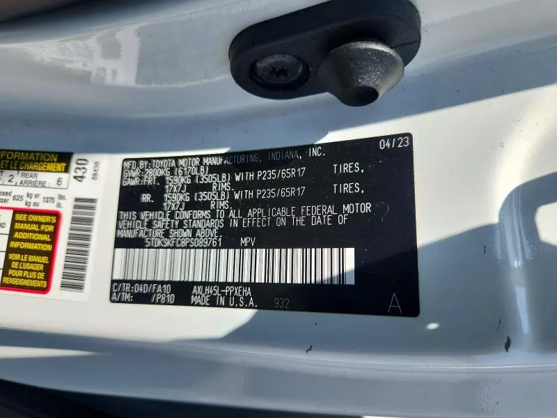 2023 TOYOTA SIENNA LE 8-PASSENGER  