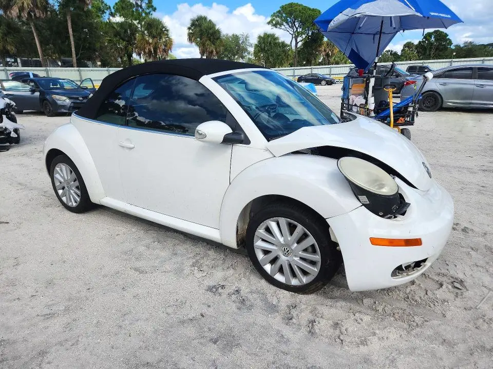 2010 VOLKSWAGEN NEW BEETLE 2.5L  
