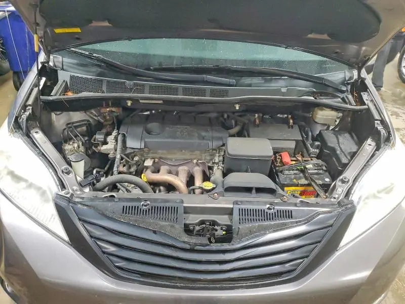 2011 TOYOTA SIENNA BASE 7-PASSENGER  