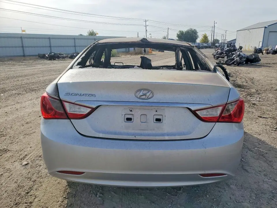 2013 HYUNDAI SONATA GLS  