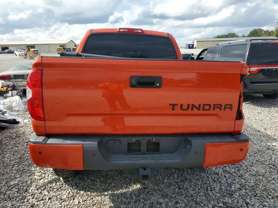 2018 TOYOTA TUNDRA CREWMAX SR5  